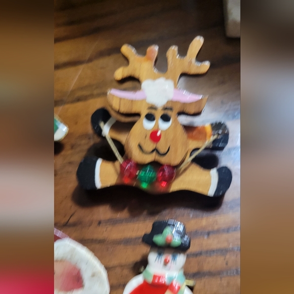 Vintage 6 handmade Holiday Christmas Brooch Bundle - Picture 7 of 10